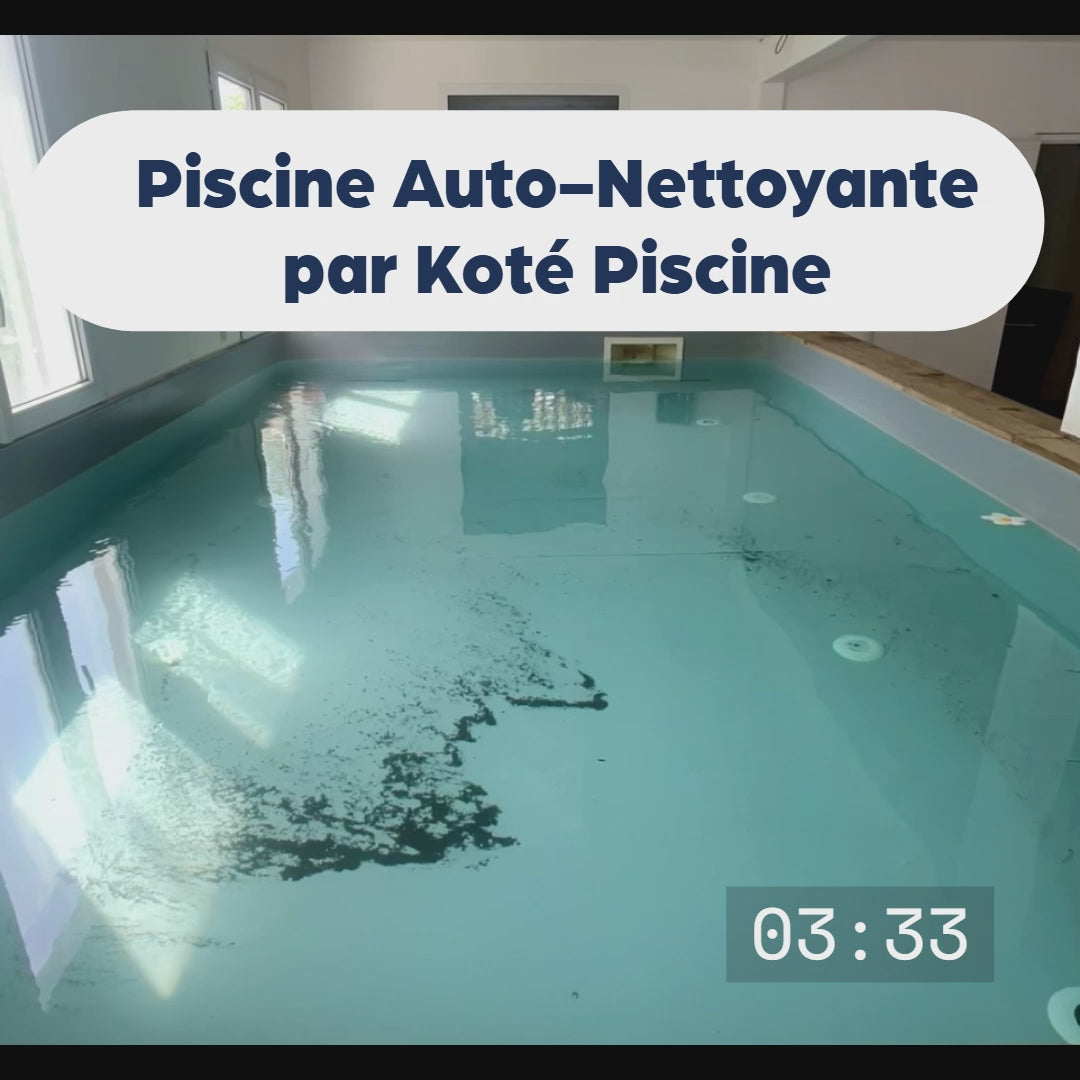 Charger la vidéo : Démonstration piscine Auto-Nettoyante par Koté Piscine.